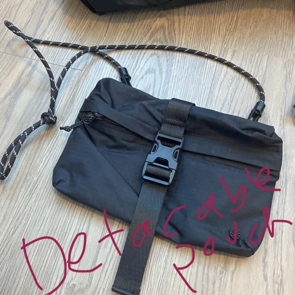 🍒Athleta Backpack “Oslo” Convertible Backpack 2020 - Black - Pristine